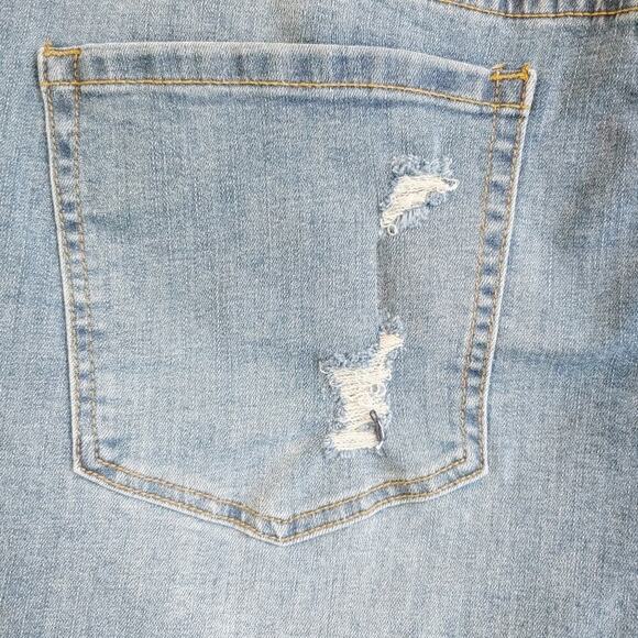 Lane Bryant Flex Magic Waistband Denim Mid-Rise Girlfriend Shorts Plus Size 24 - Picture 11 of 12